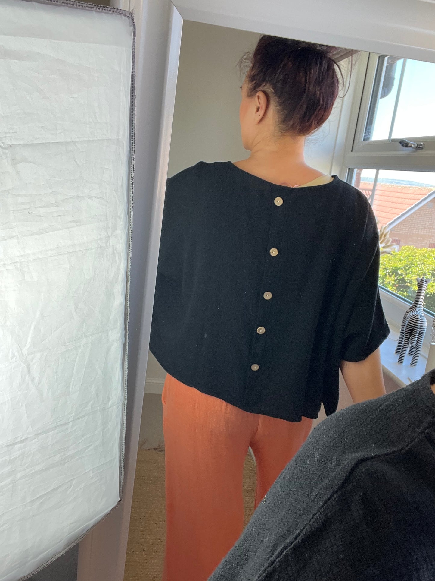 Linen Button Back Top - Black