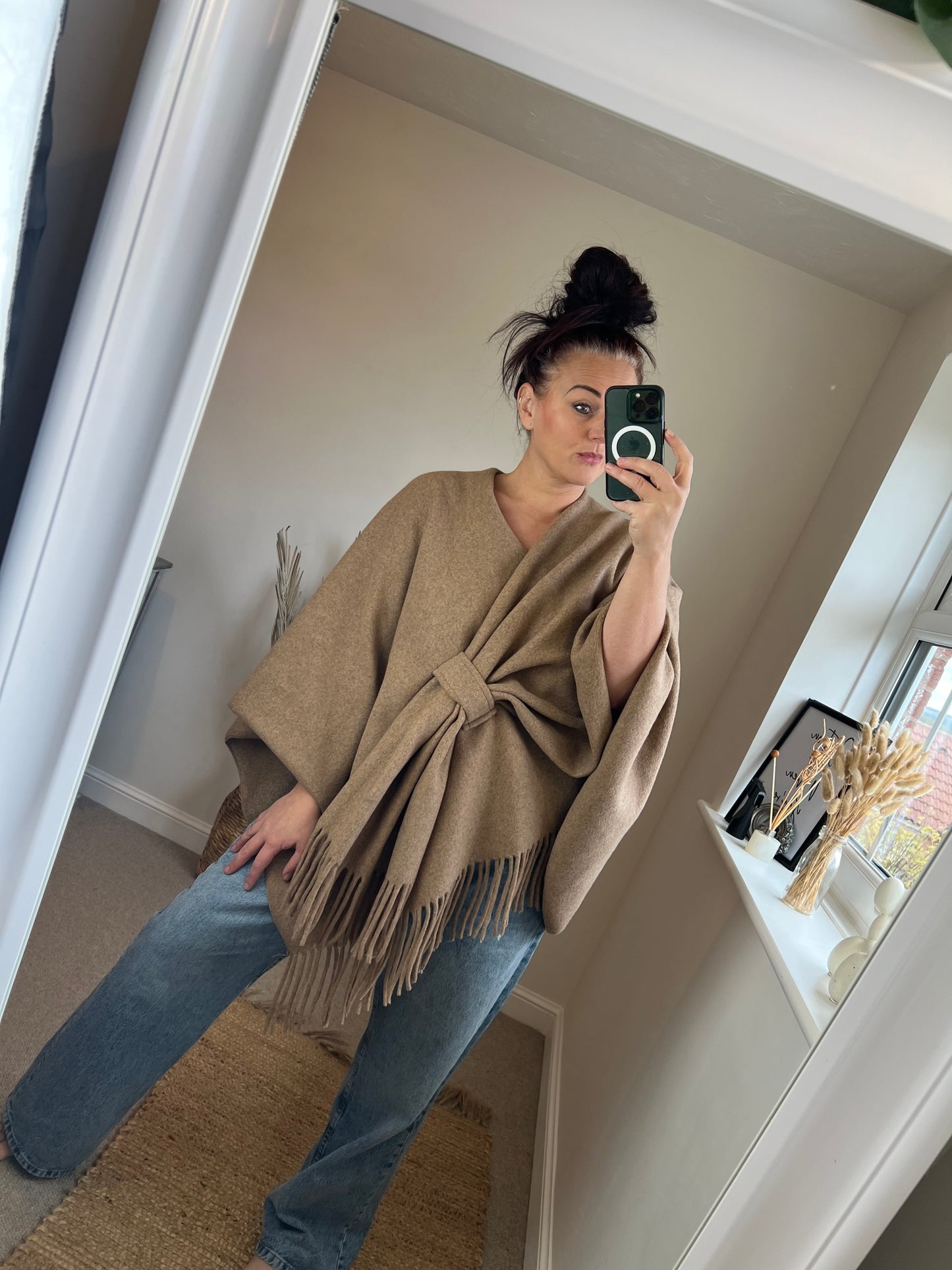 Knotted Cape - Beige