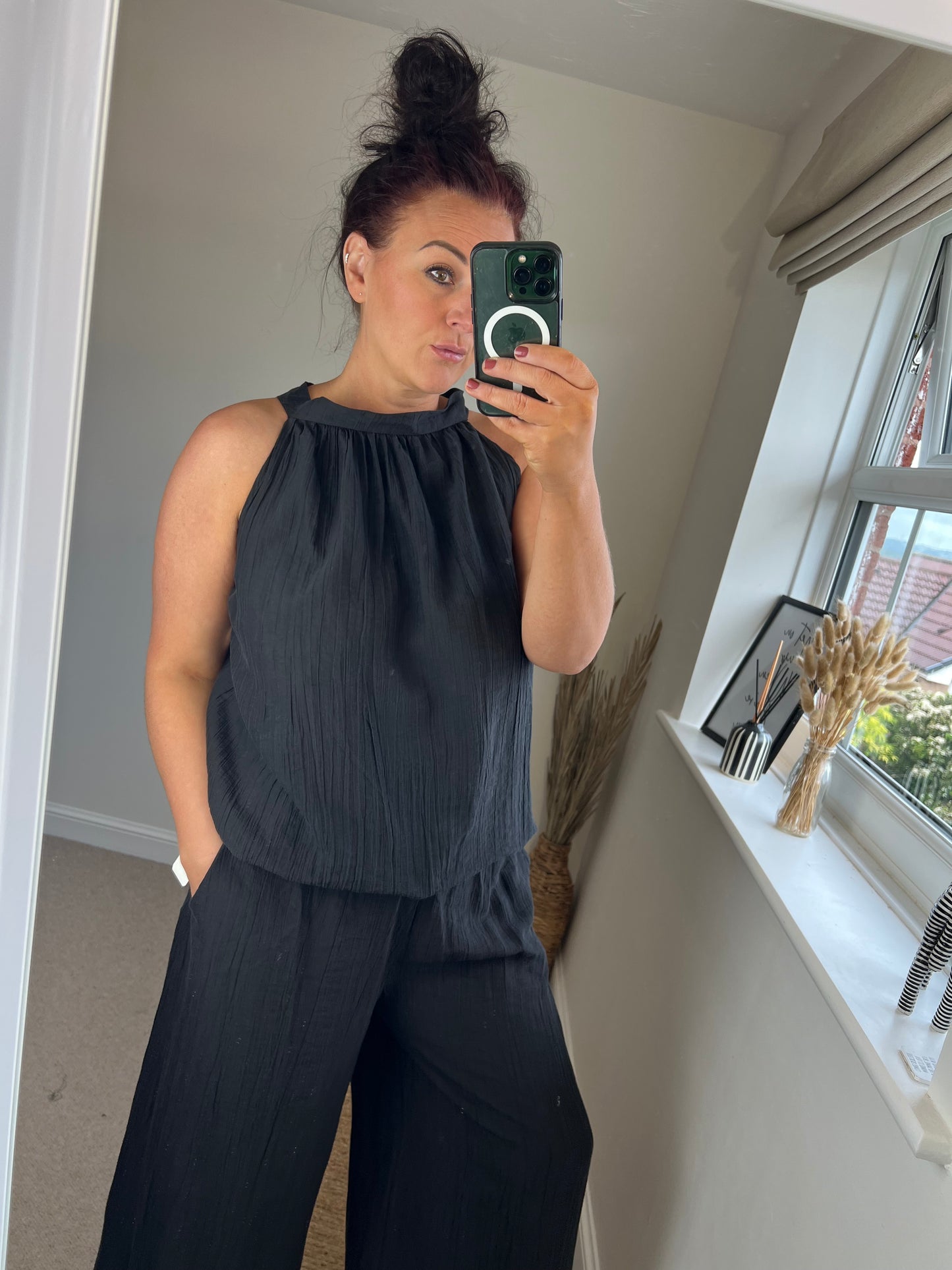 Crinkle Halter Neck Top - Black