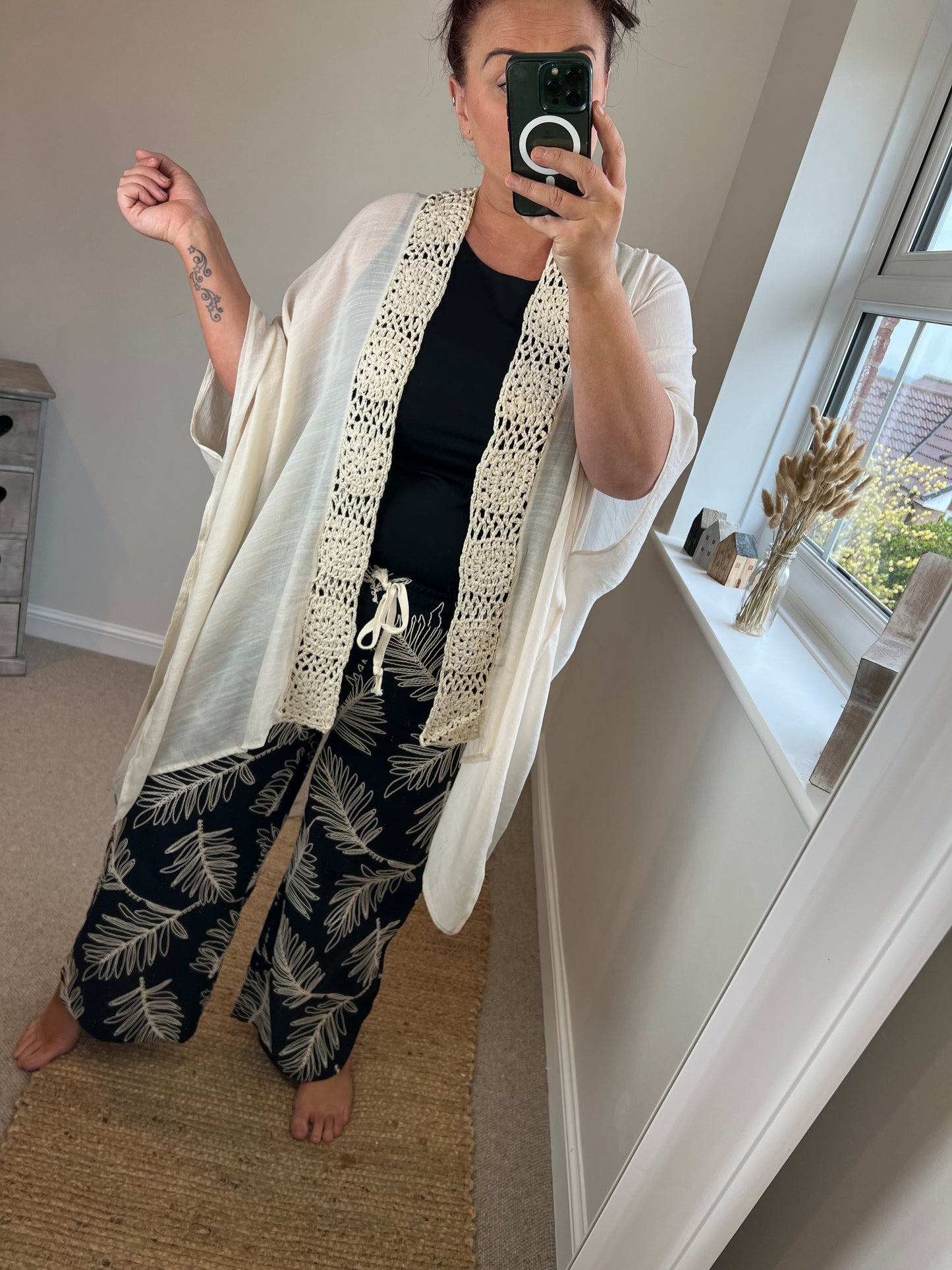 Embroidered Leaf Trousers - Black/Cream