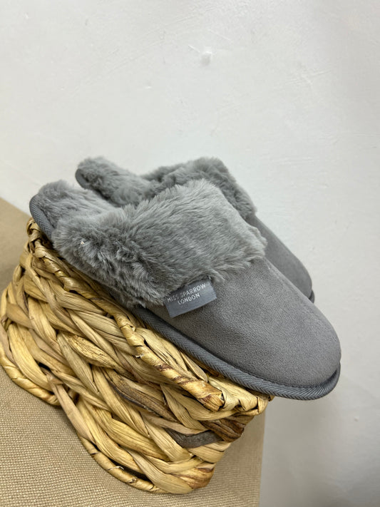 Miss Sparrow Faux Fur Slippers - Grey