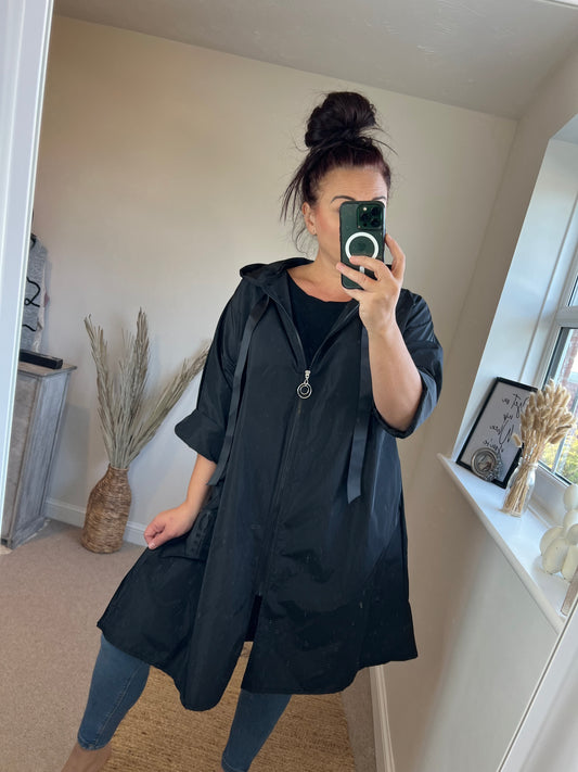 Light Weight Mac - Black