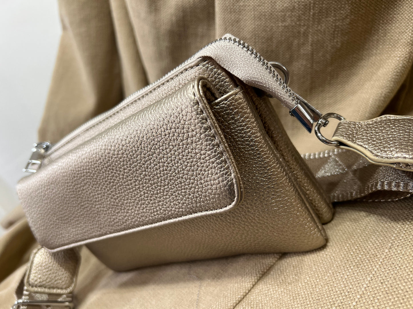 Crossbody Bag - Gold