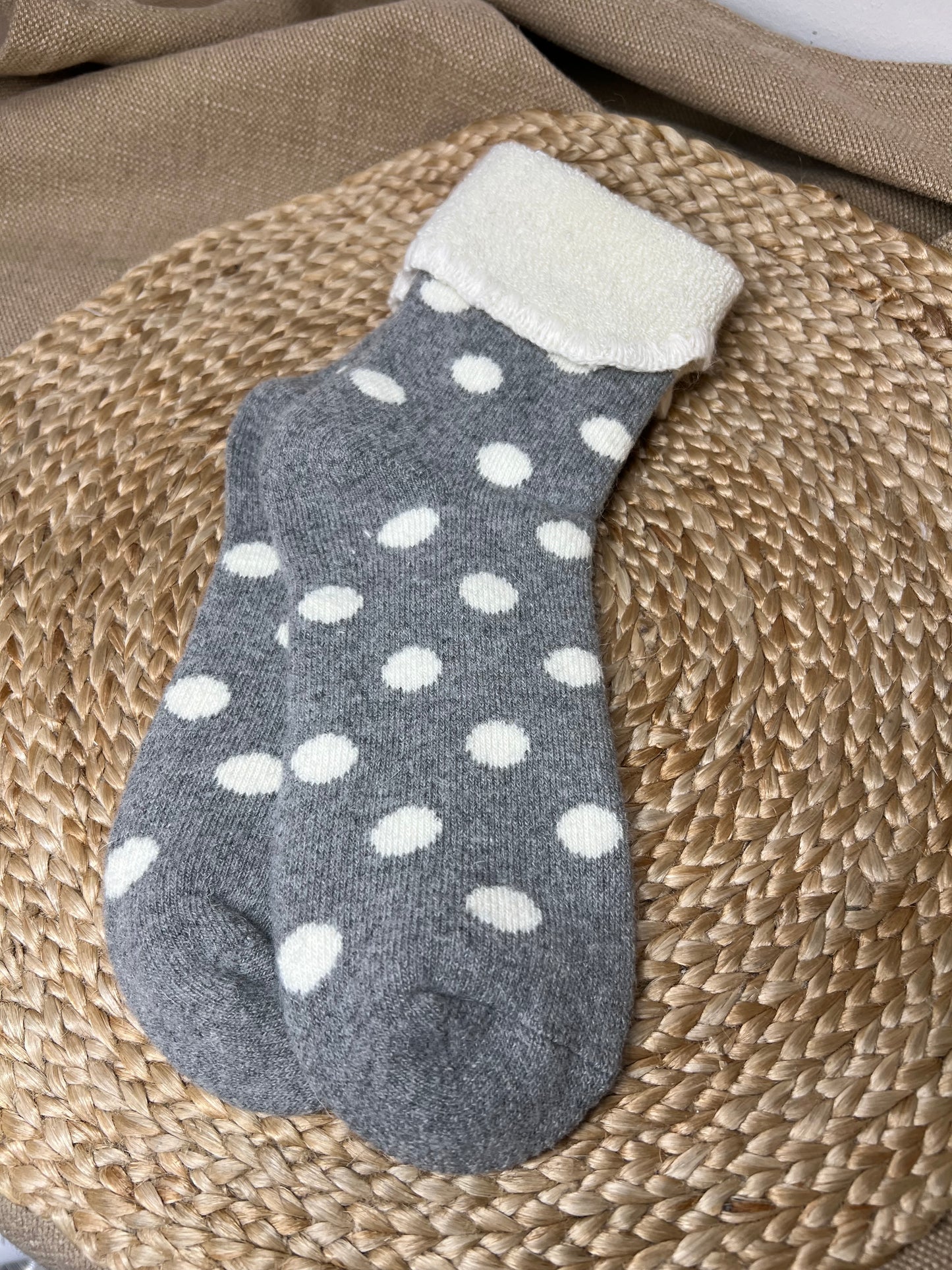 Cashmere Blend Chunky Spot Socks - Light Grey