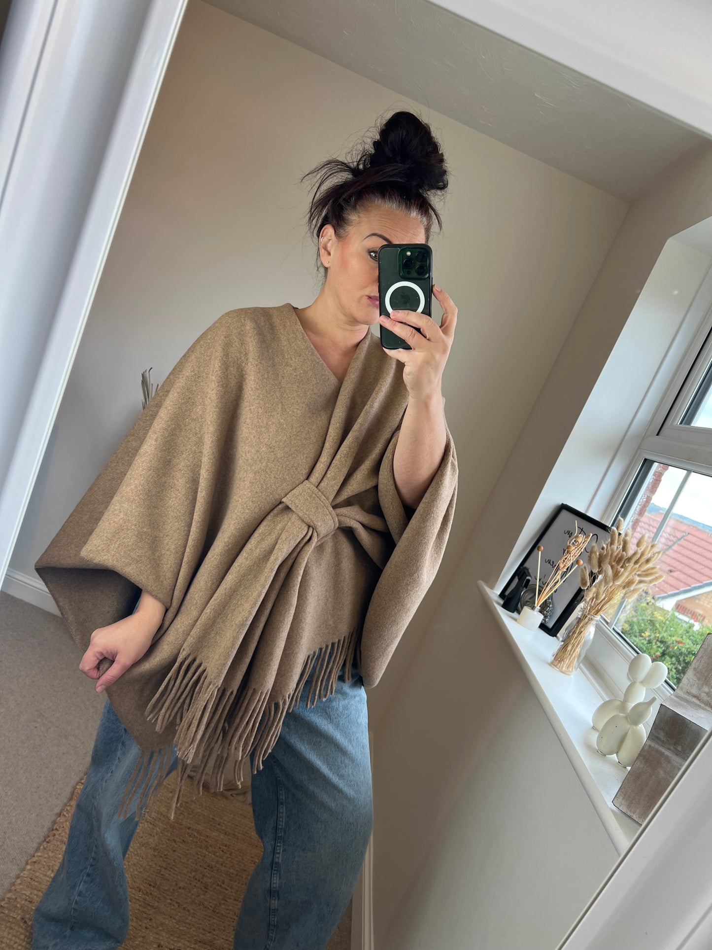 Knotted Cape - Beige