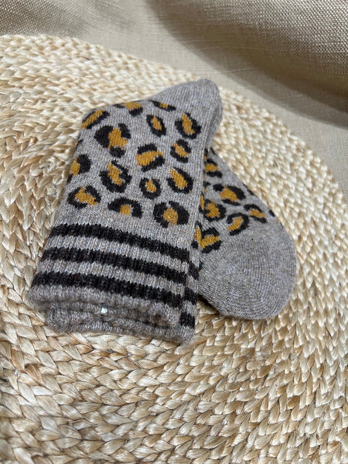 Cashmere Blend Cuffed Socks - Beige