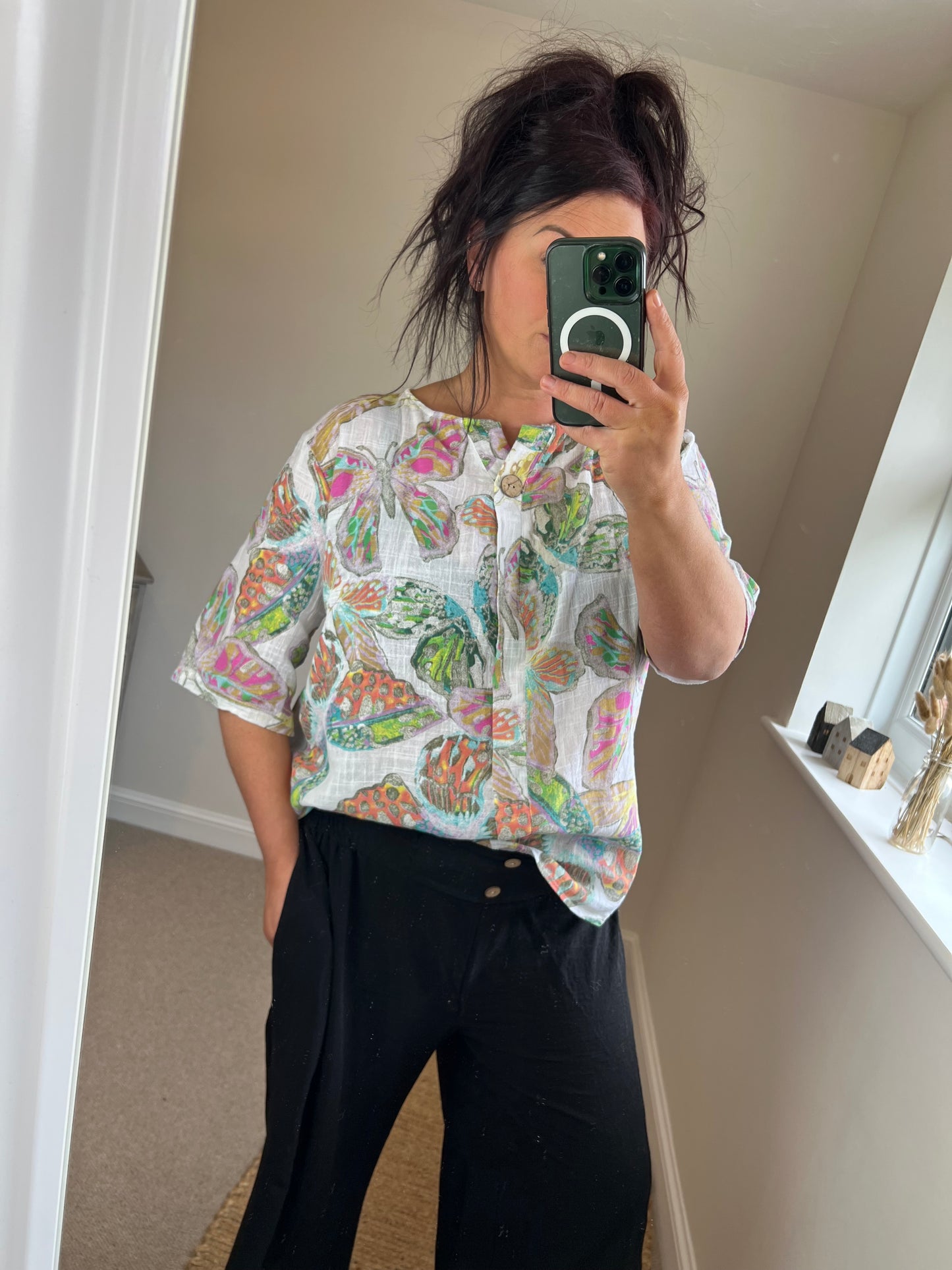 One Button Butterfly Top - White