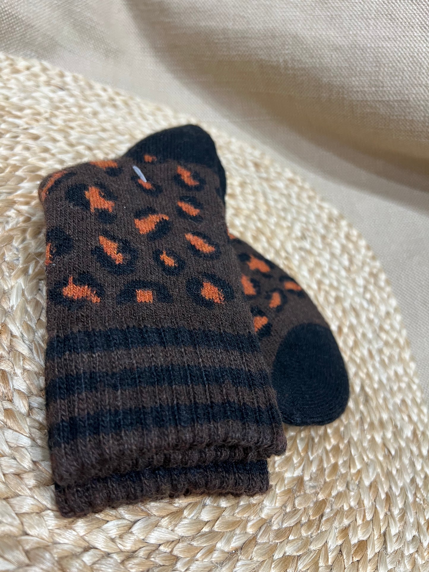 Cashmere Blend Cuffed Socks - Brown
