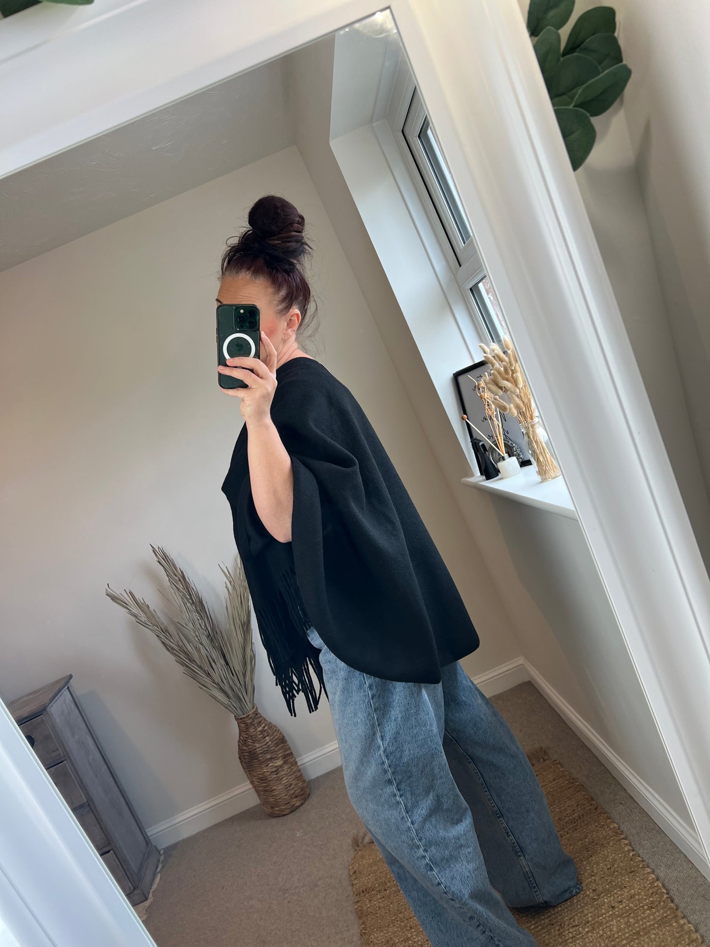 Knotted Cape - Black
