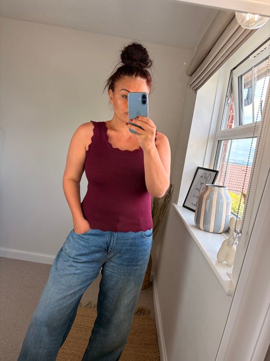 Scalloped Edge Vest - Wine