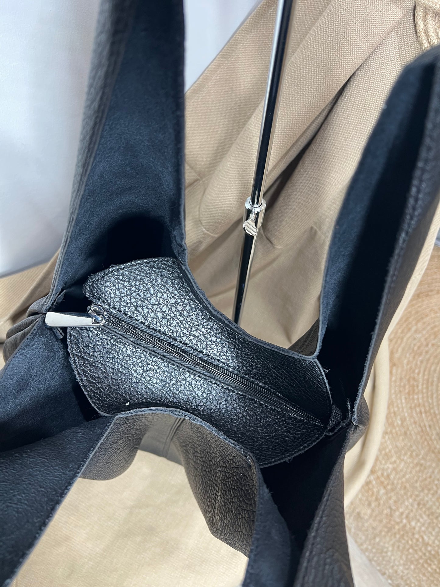 Slouch Hobo Bag - Black