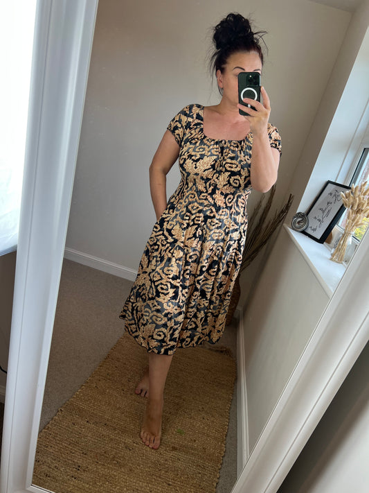STEVIE Midi Button Dress with Pockets - Black/Tan