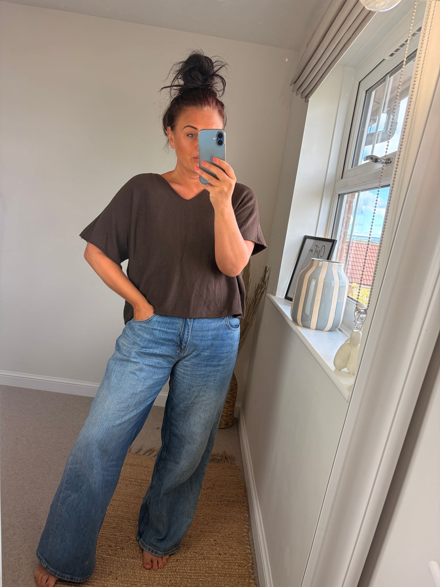 Boxy V Neck Short Sleeve Jumper - Chocolate