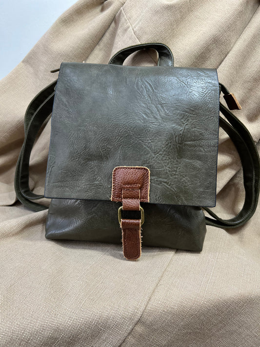 Small Rucksack - Khaki