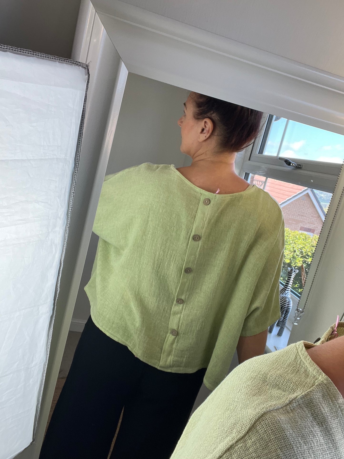 Linen Button Back Top - Lime