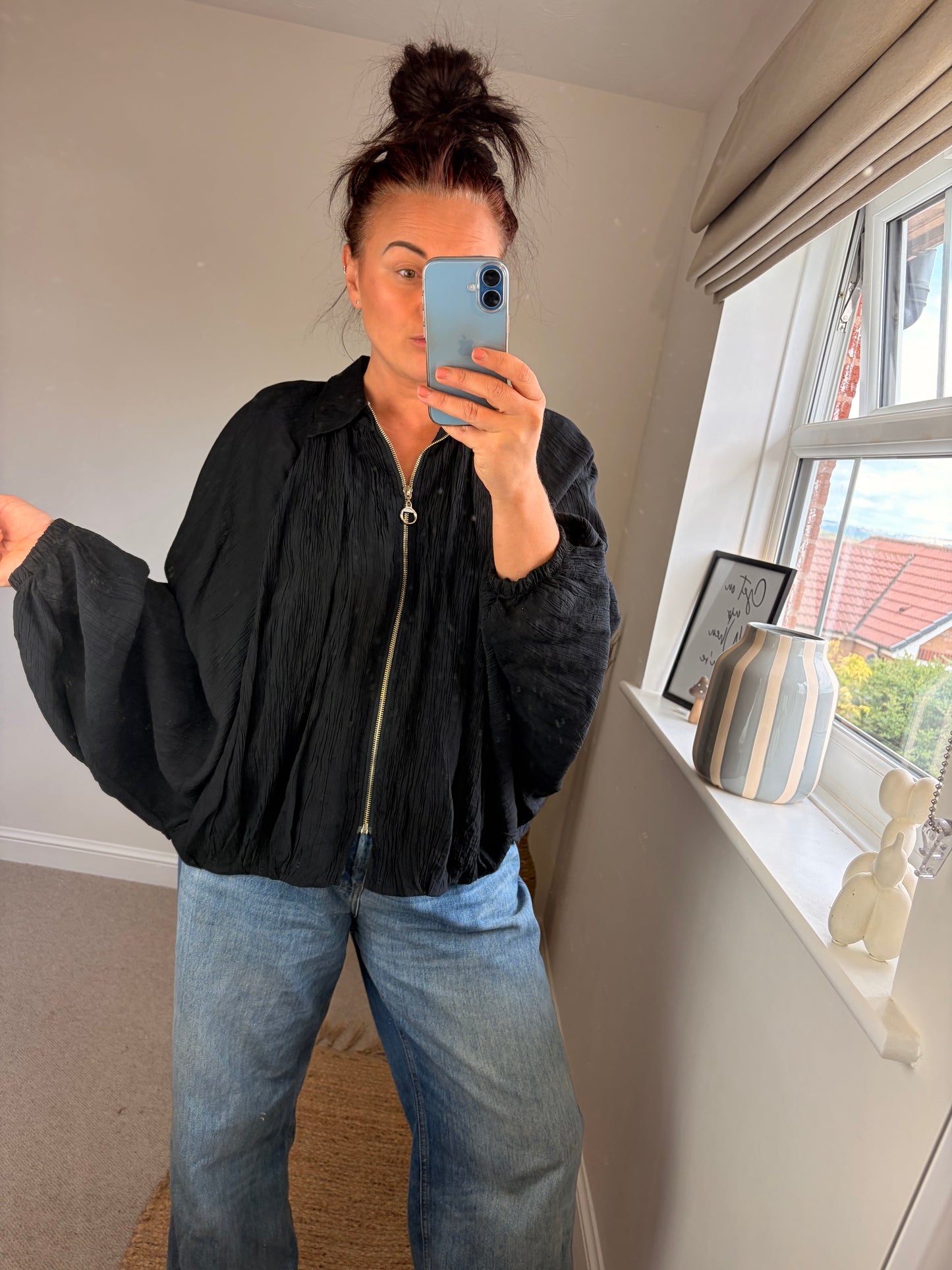 Crinkle Puff Jacket - Black
