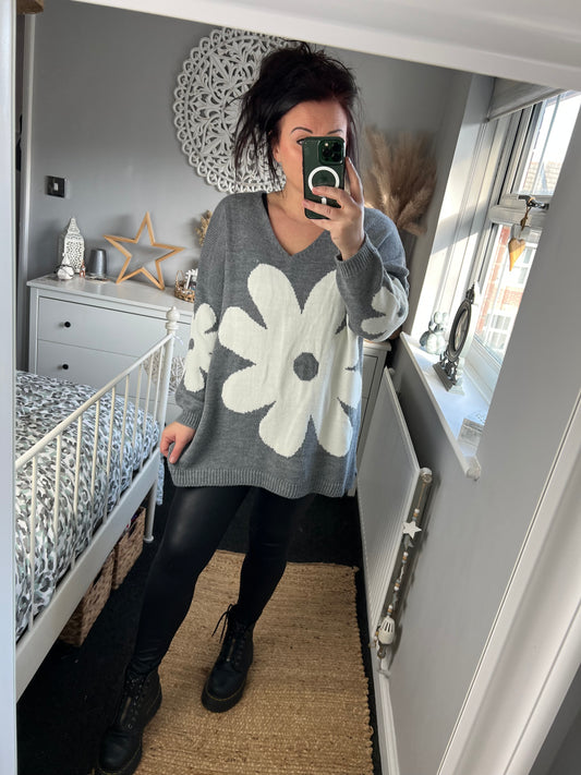 Chunky Knit Flower Jumper - Grey