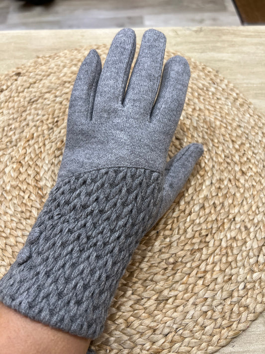 Cable Gloves with Touch Screen Finger - Grey