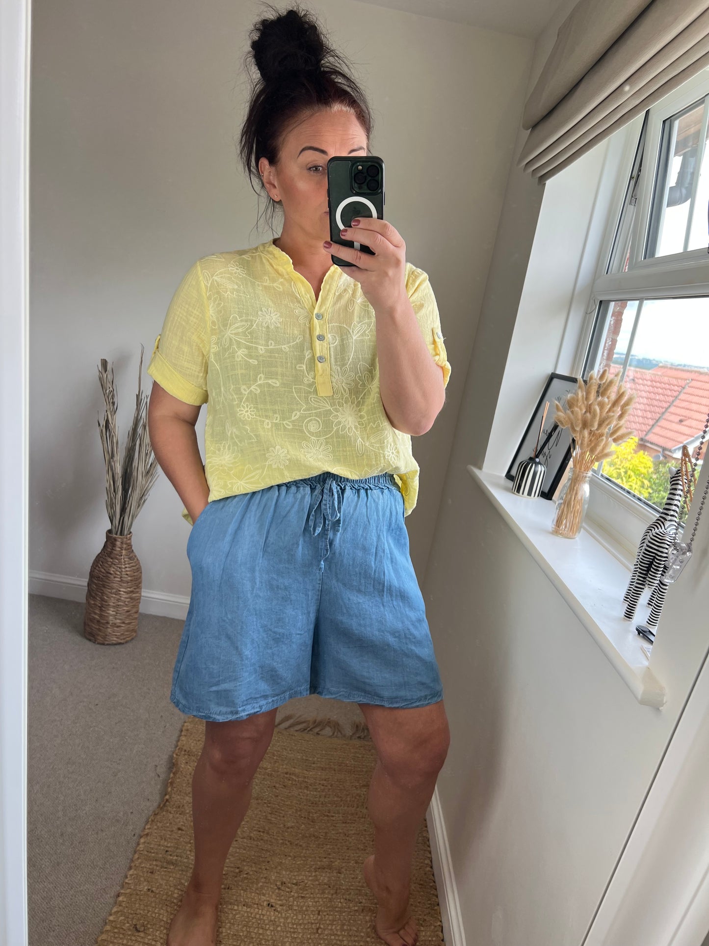 Denim Shorts - Mid