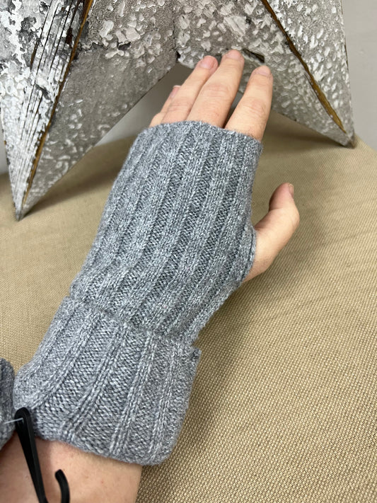 Cashmere Fingerless Gloves - Grey