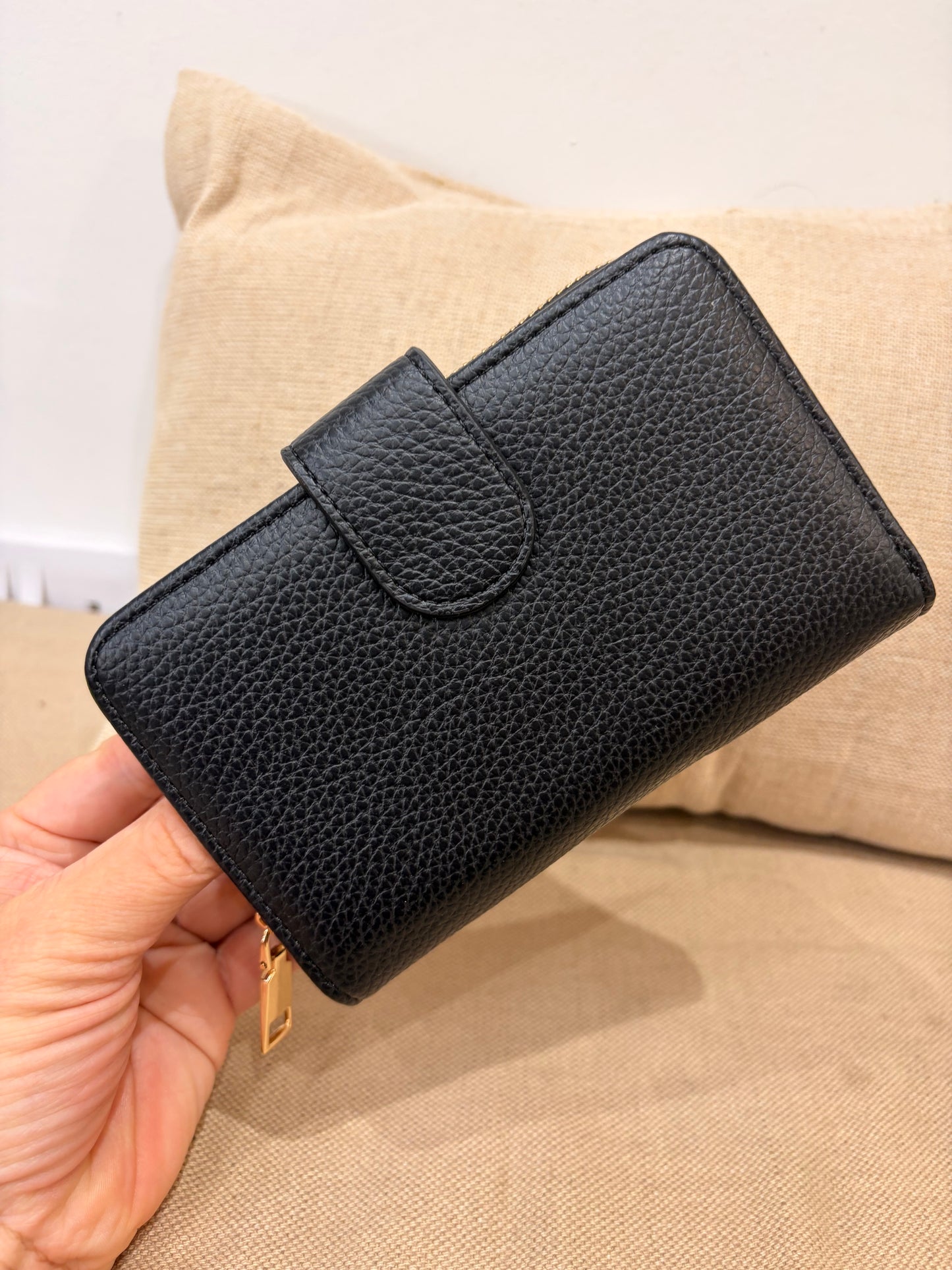 Medium Purse - Black