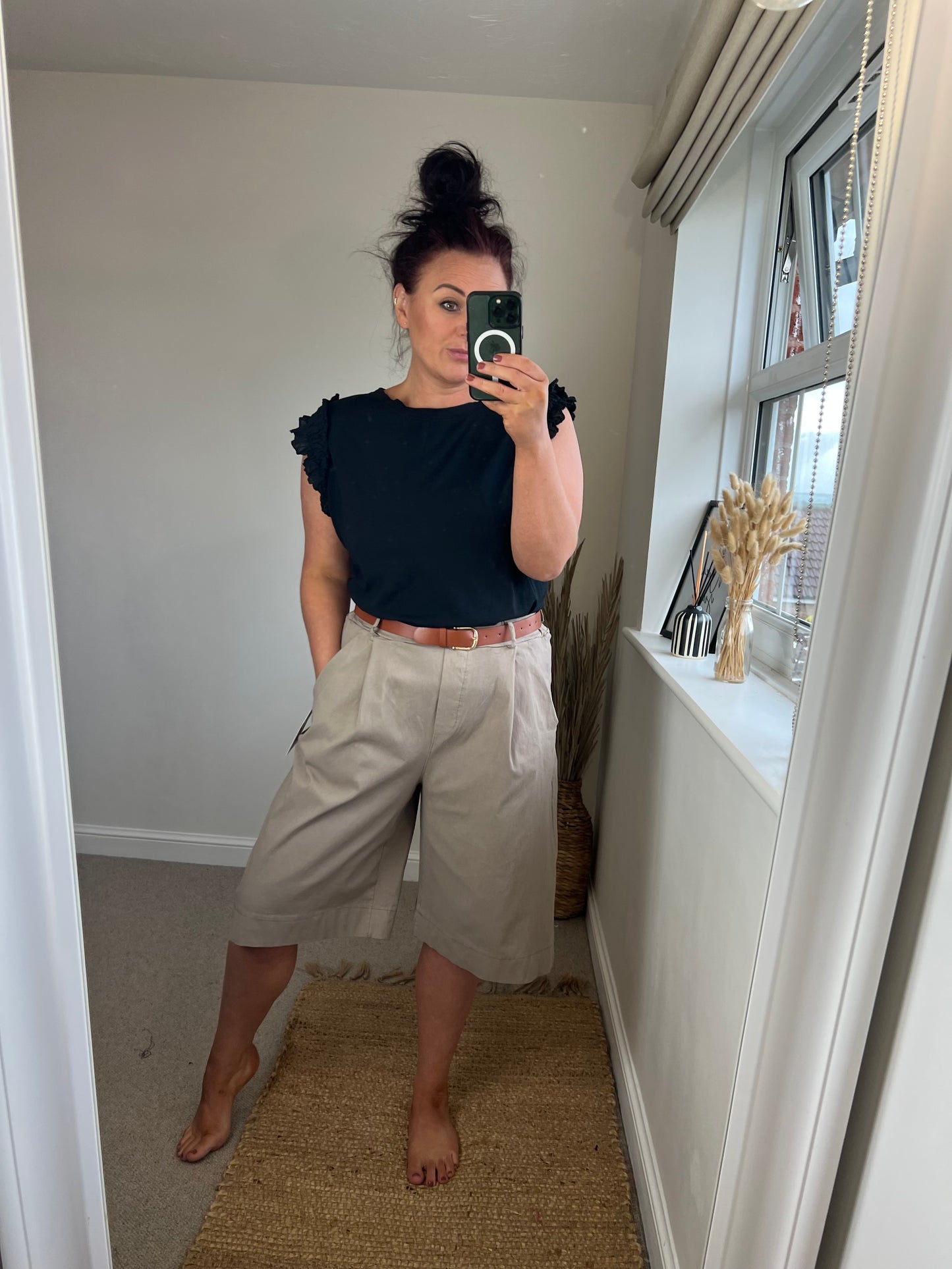Magic Bermuda Shorts - Mocha