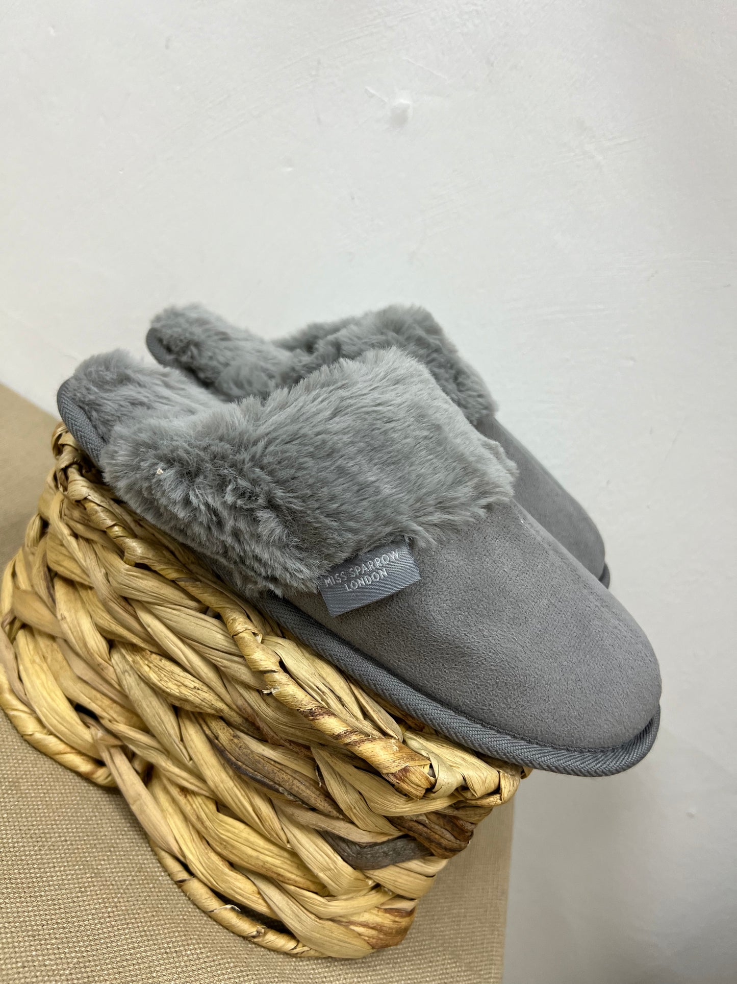 Miss Sparrow Faux Fur Slippers - Grey