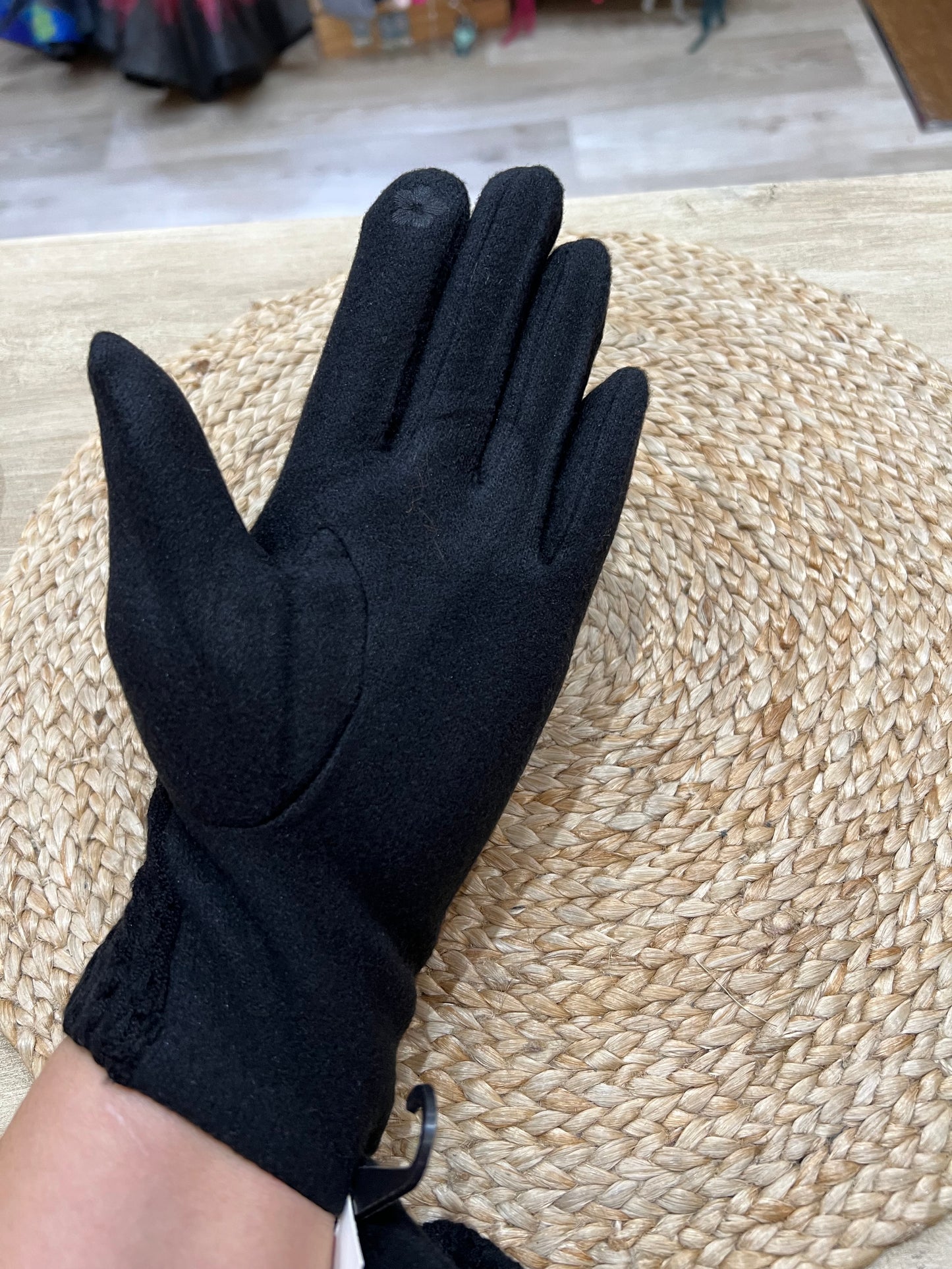 Cable Gloves with Touch Screen Finger - Black