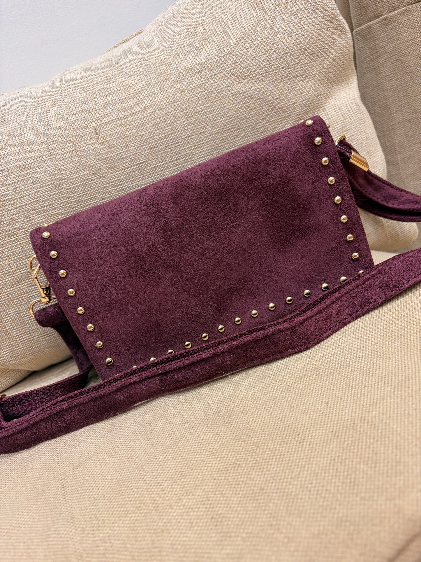 Small Faux Suede Crossbody Bag - Wine