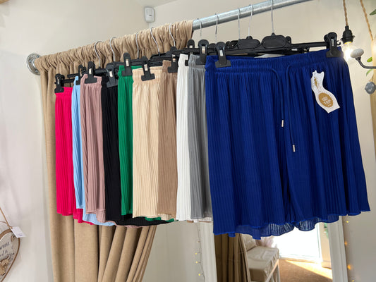 Plisse Floaty Shorts