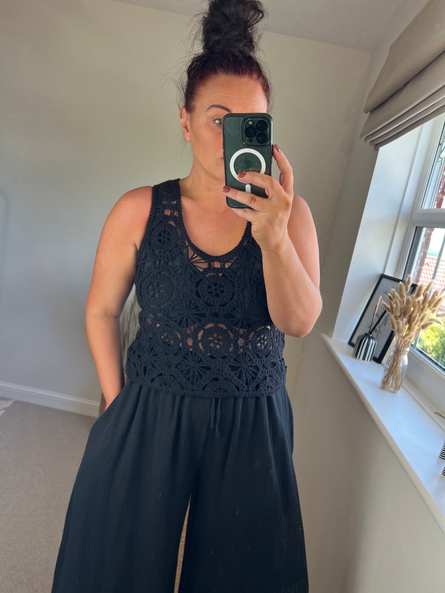 Crochet Cropped Vest - Black