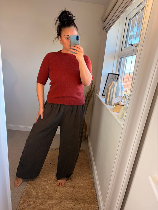 Needle Cord Barrel Leg Trousers - Chocolate