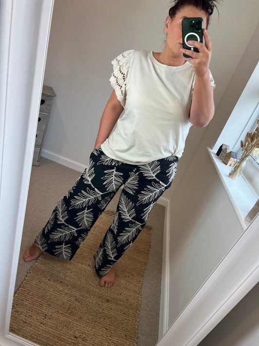 Embroidered Leaf Trousers - Black/Cream