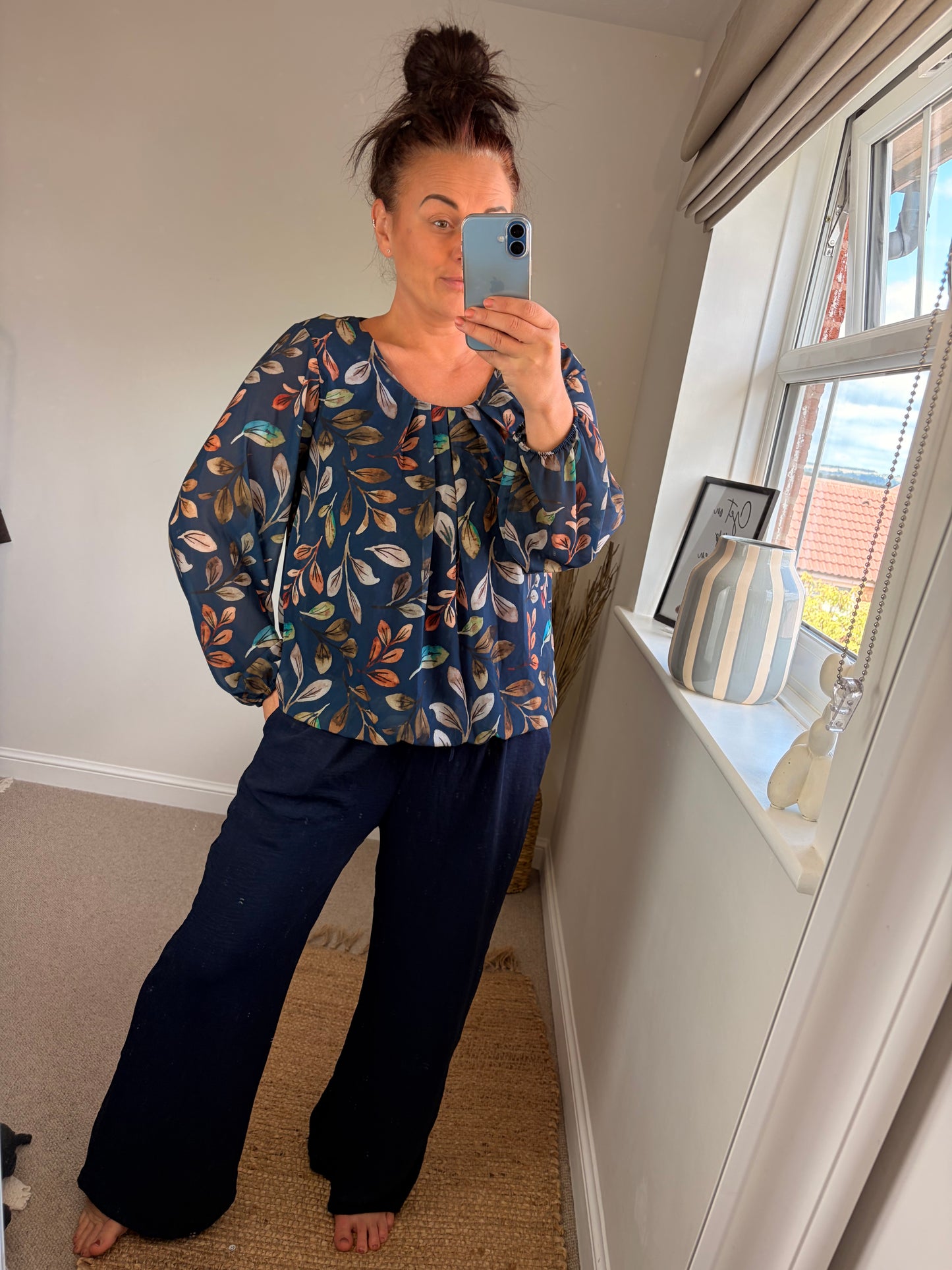 Bubble Hem Leaf Top - Navy