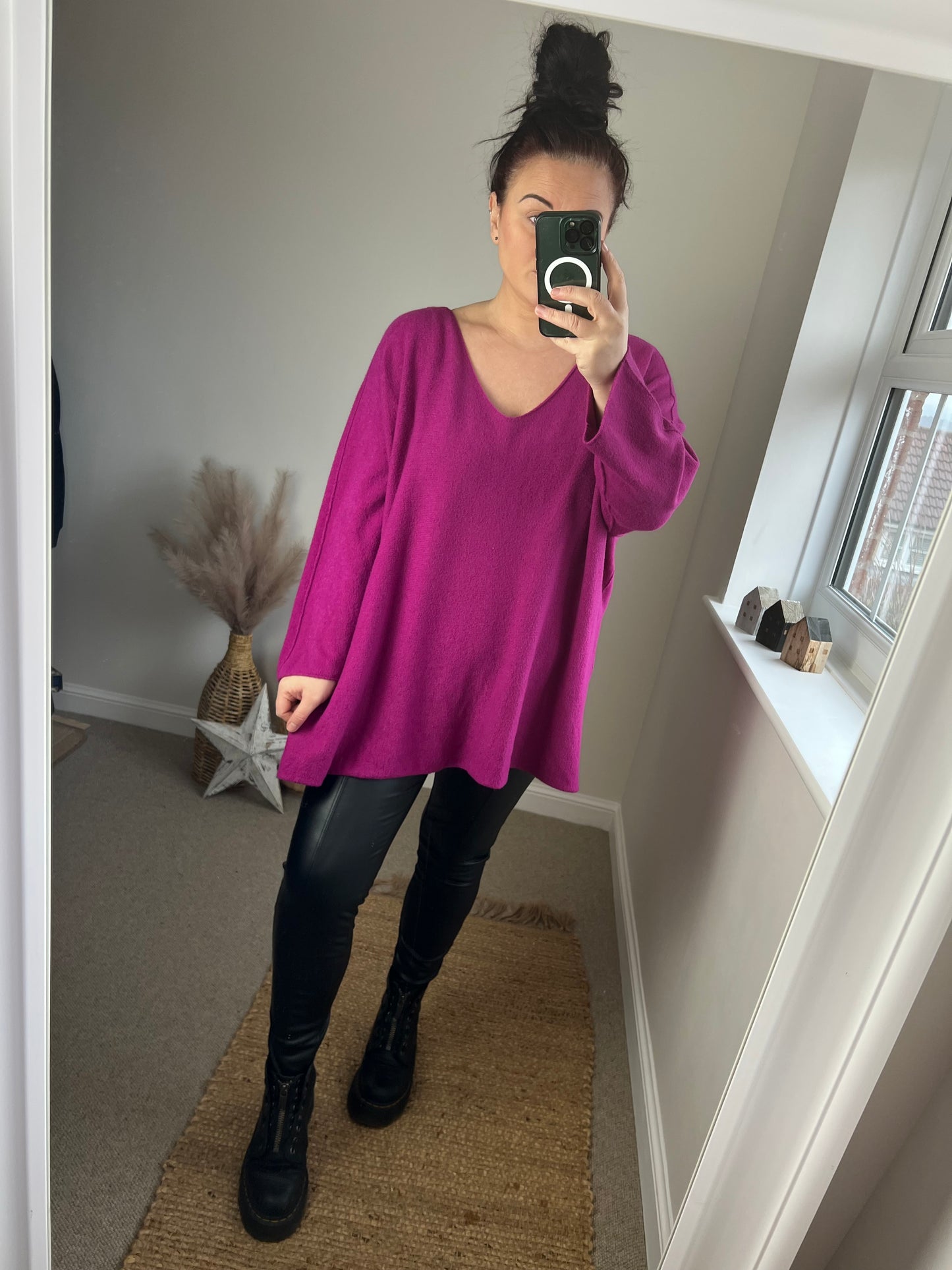 Soft Knit V Jumper - Magenta