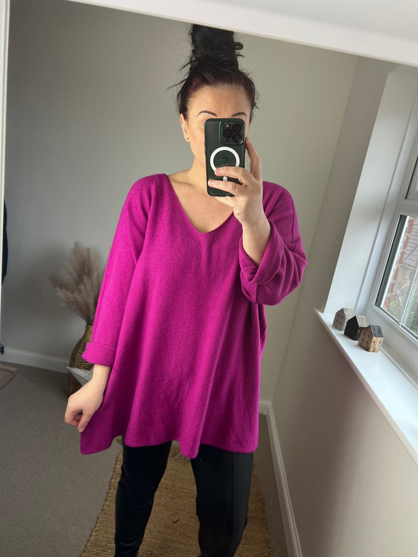 Soft Knit V Jumper - Magenta