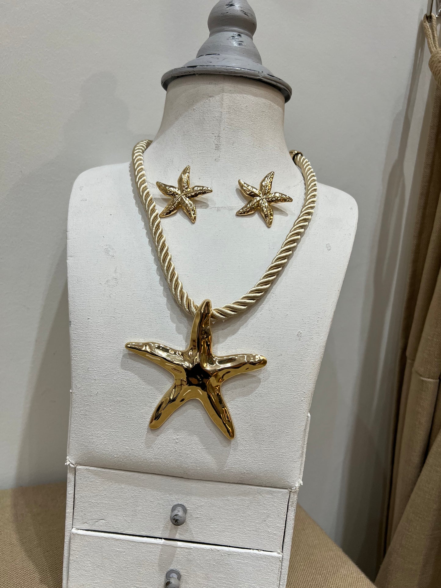 Starfish Necklace & Earring Set - Cream