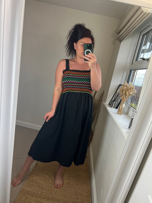 Shirred Bust Midi Dress - Black