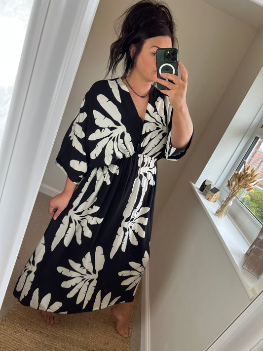 Floaty Maxi Dress - Black