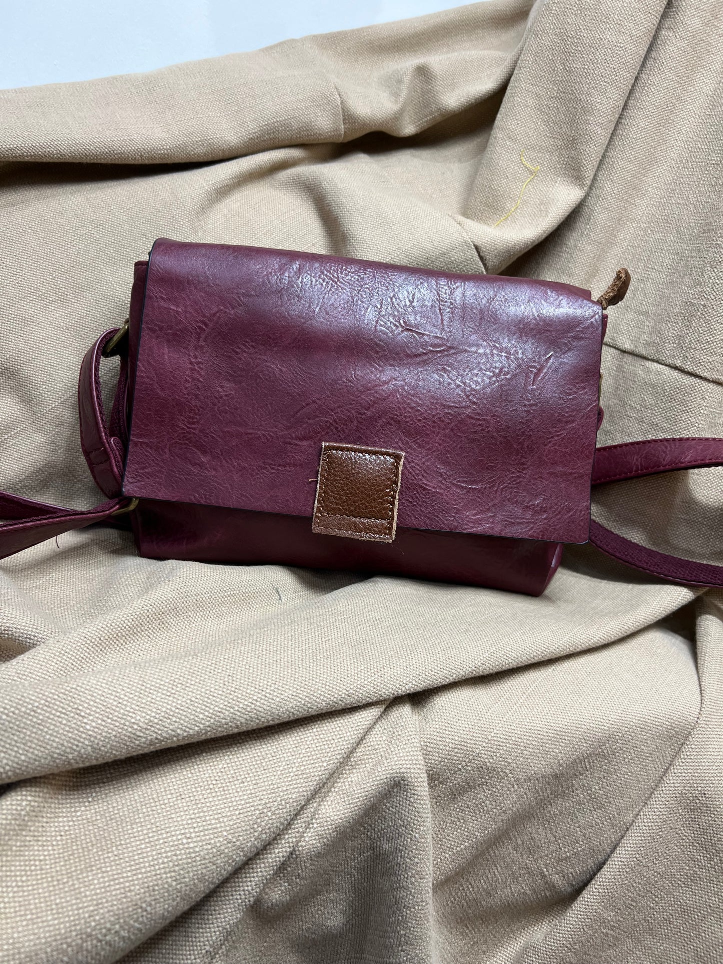 Double Compartment Crossbody Bag - Wine