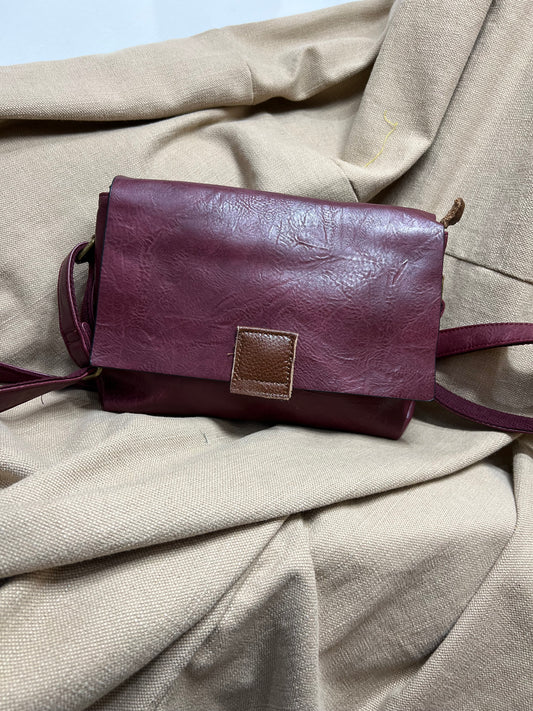 Double Compartment Crossbody Bag - Wine