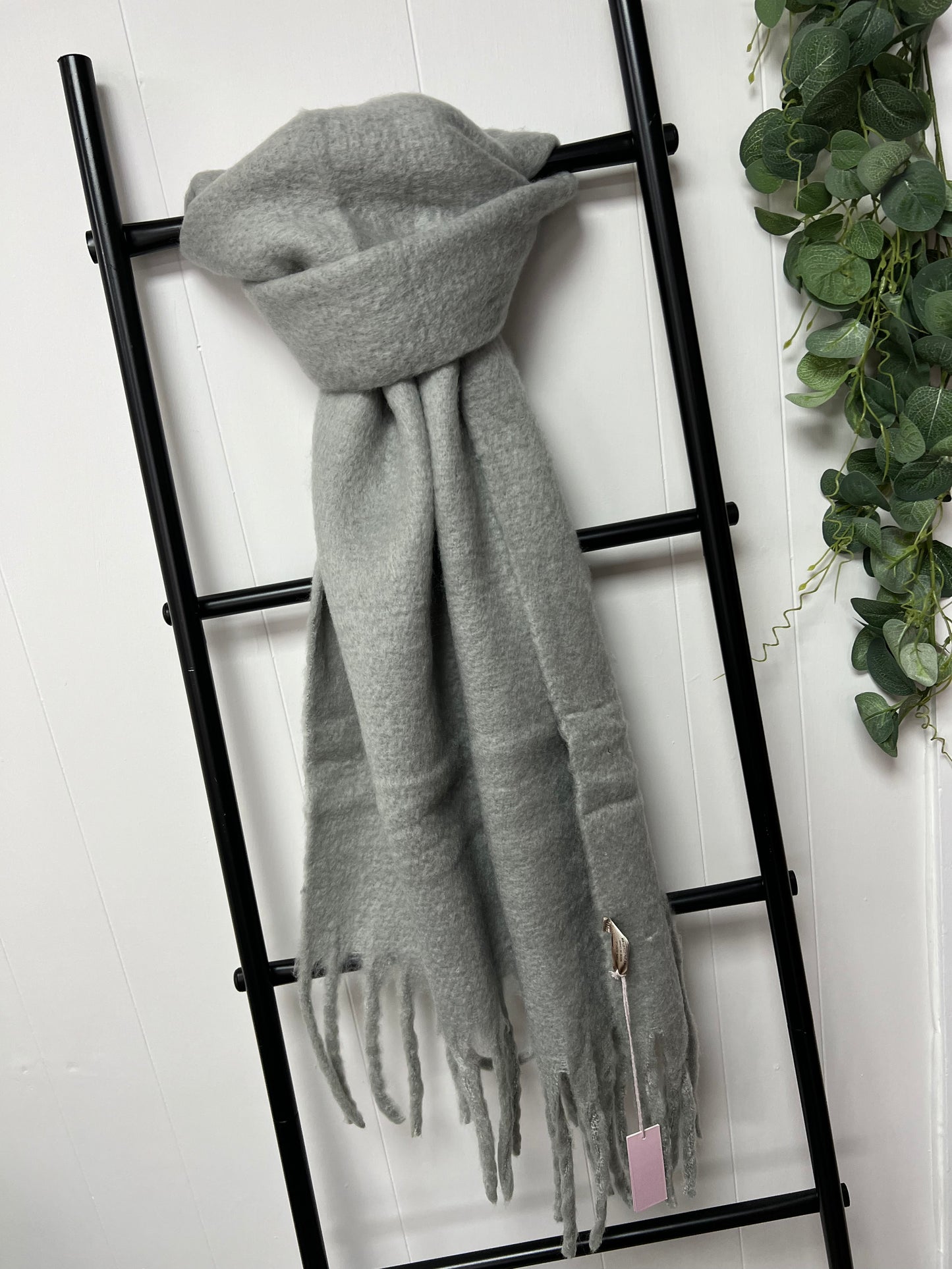 Miss Sparrow Blanket Scarf - Grey